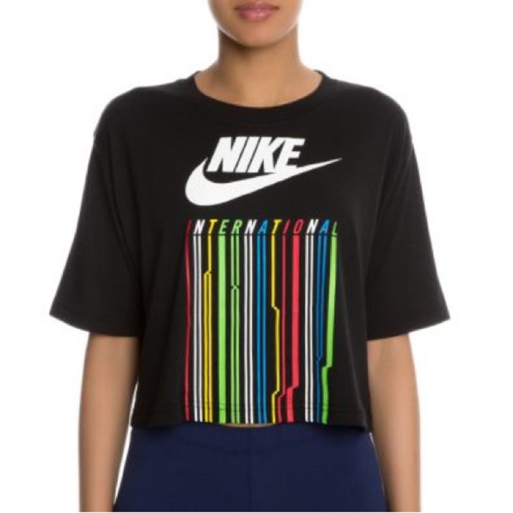 Nike Women’s International Crop Graphic T Shirt Size Small - Picture 2 of 5